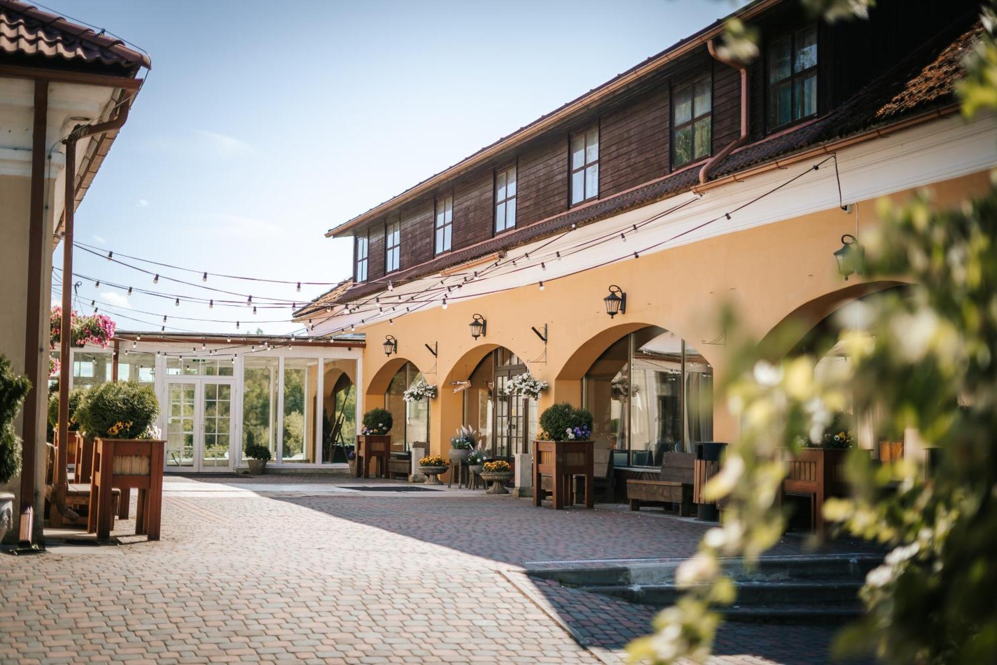 Ruunawere Hotel Nõmmealuse Buitenkant foto