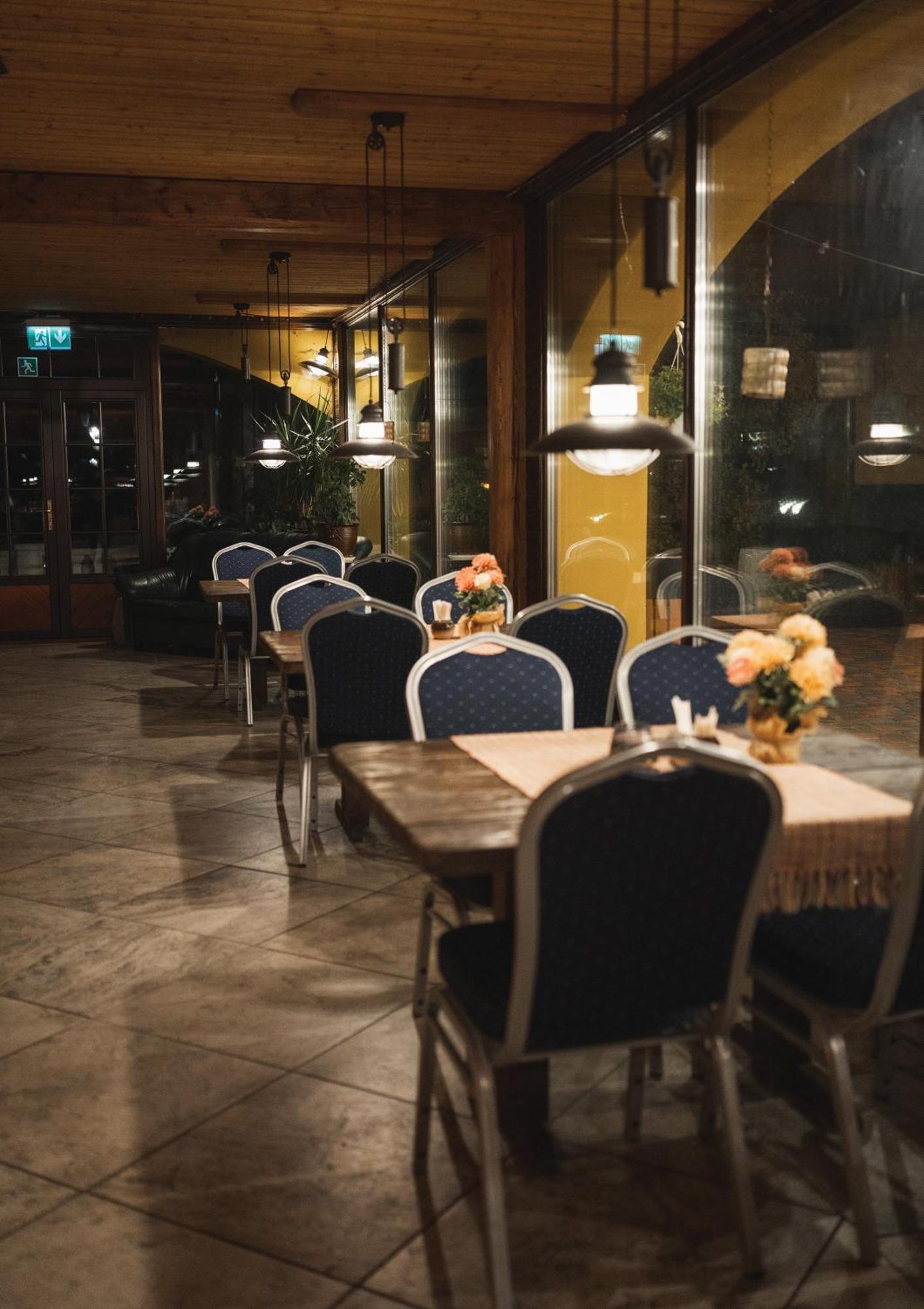 Ruunawere Hotel Nõmmealuse Buitenkant foto