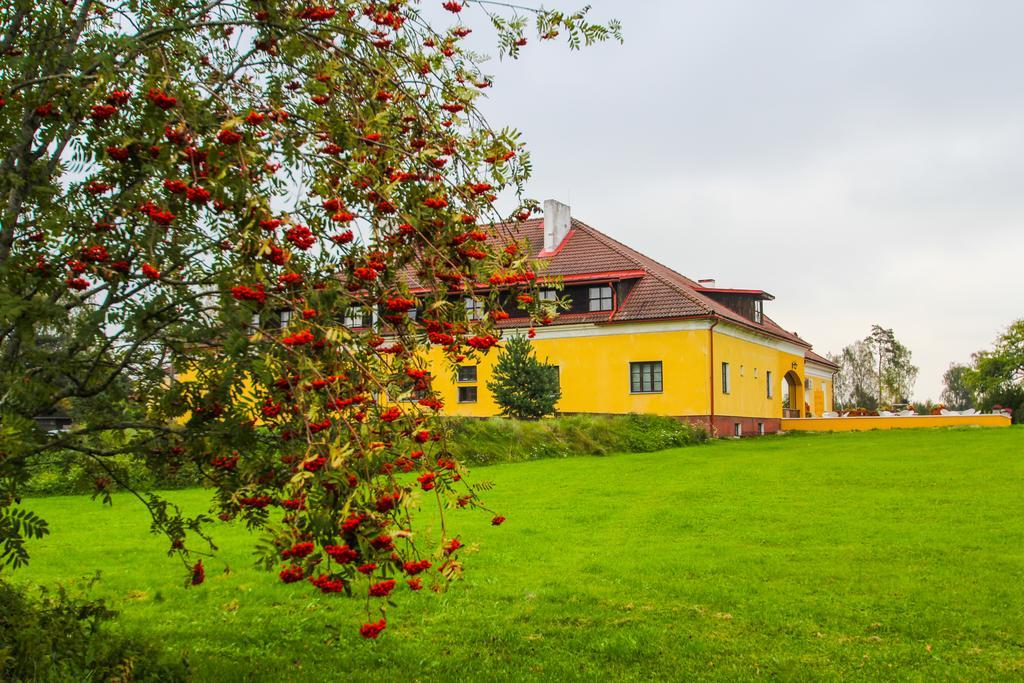 Ruunawere Hotel Nõmmealuse Buitenkant foto