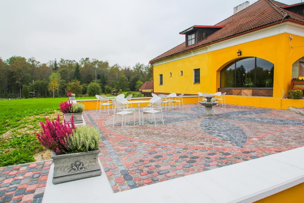 Ruunawere Hotel Nõmmealuse Buitenkant foto
